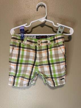 Tony Hawk Boys Green Plaid Shorts Size 18M